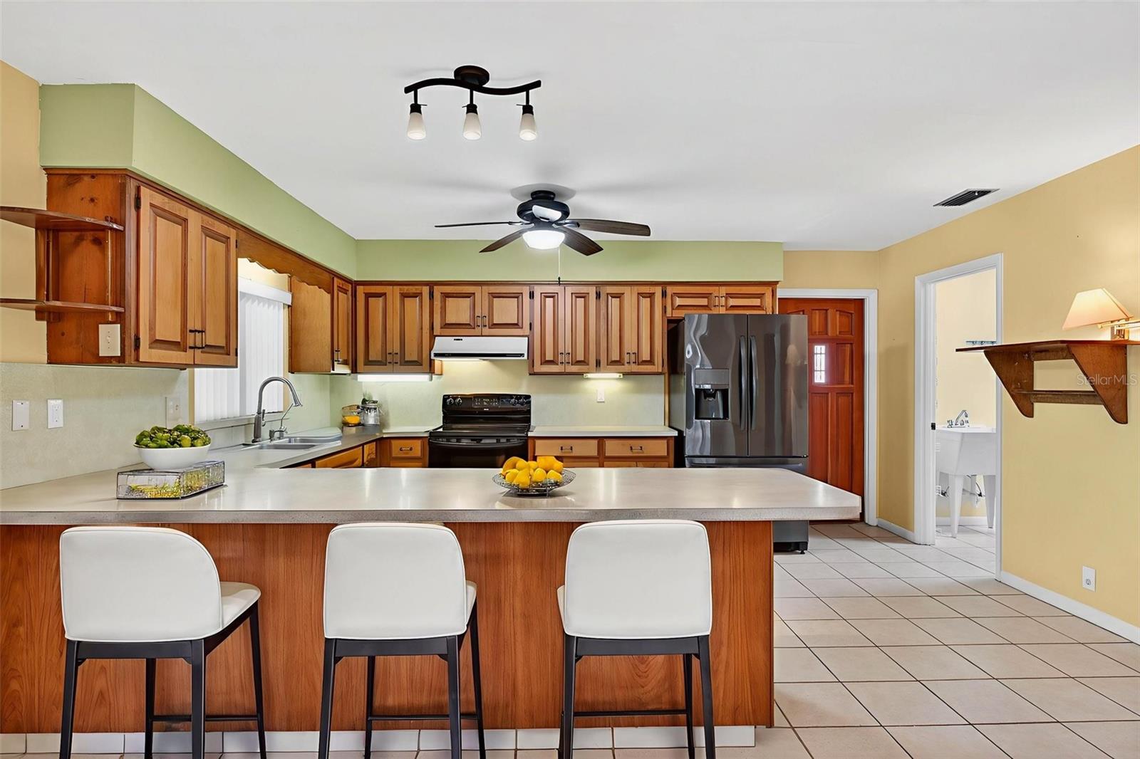 Image 10 of 59 For 180 Greenfield Road