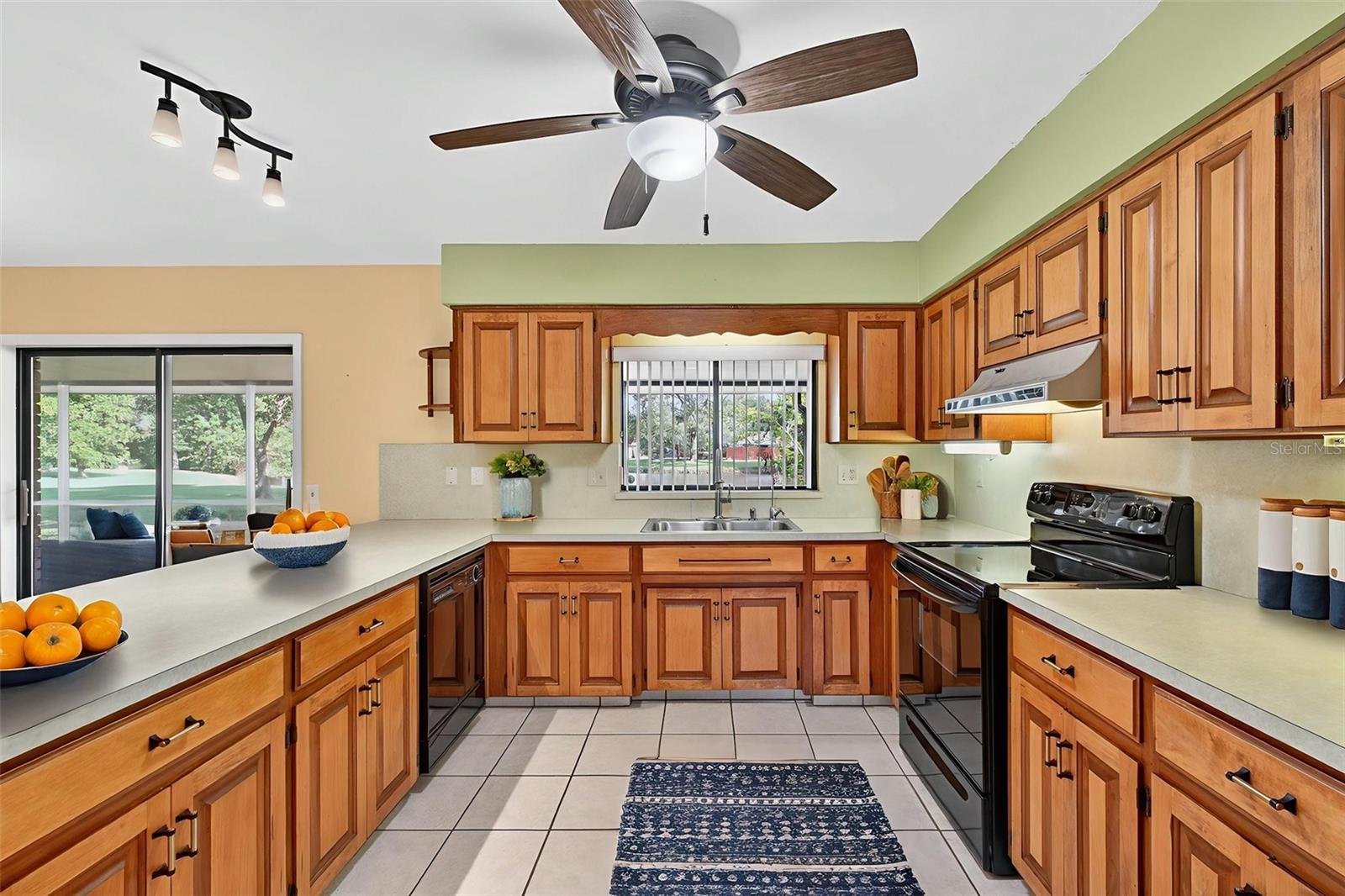 Image 18 of 59 For 180 Greenfield Road