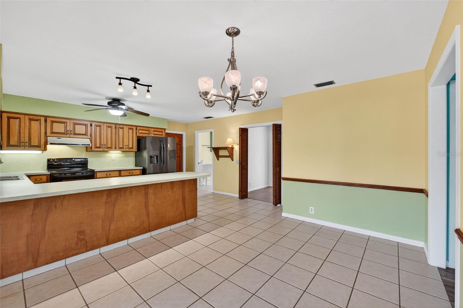 Image 3 of 59 For 180 Greenfield Road