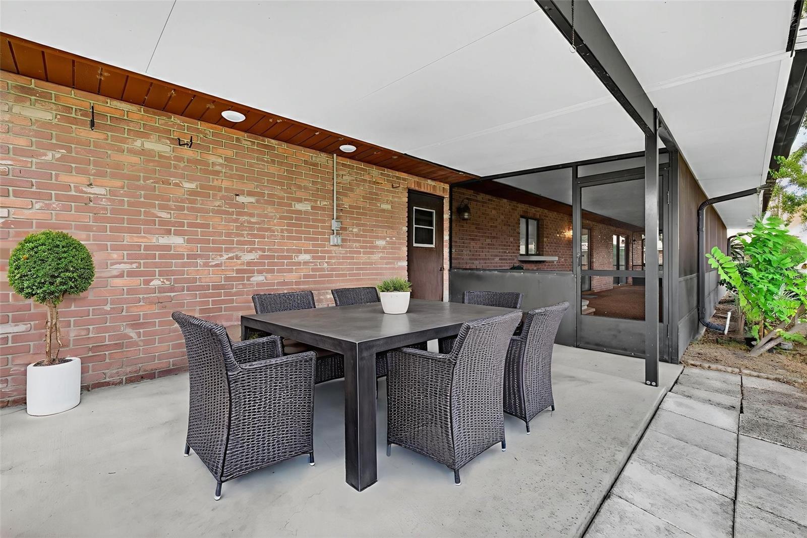 Image 40 of 59 For 180 Greenfield Road