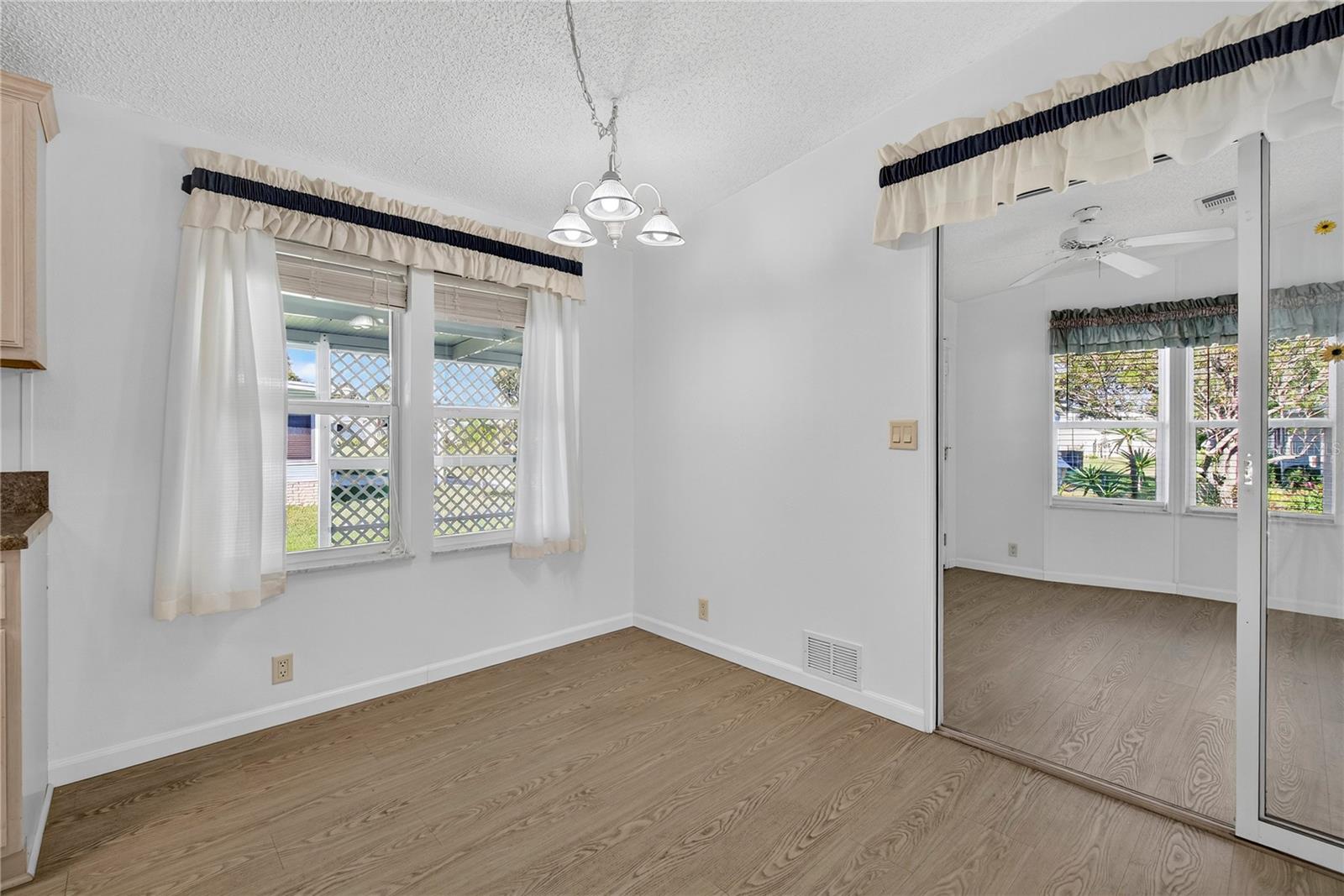 Image 11 of 45 For 6502 Oak Hammock Lane