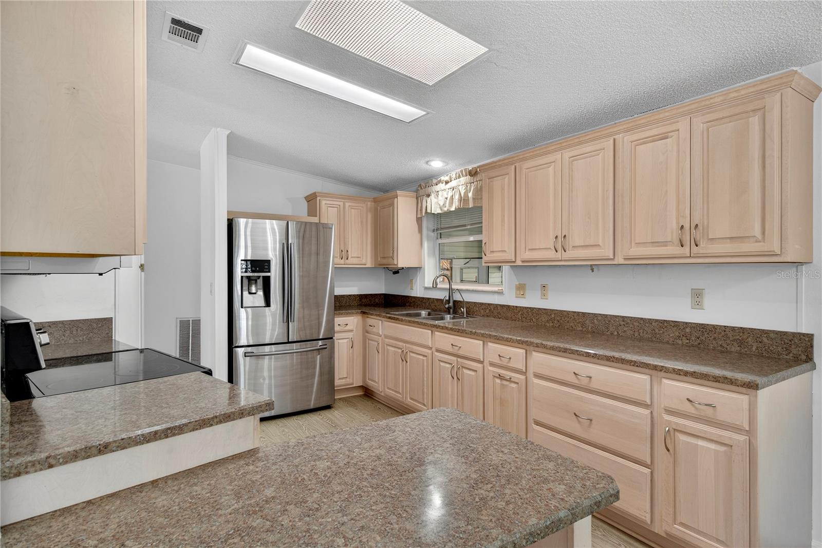 Image 13 of 45 For 6502 Oak Hammock Lane