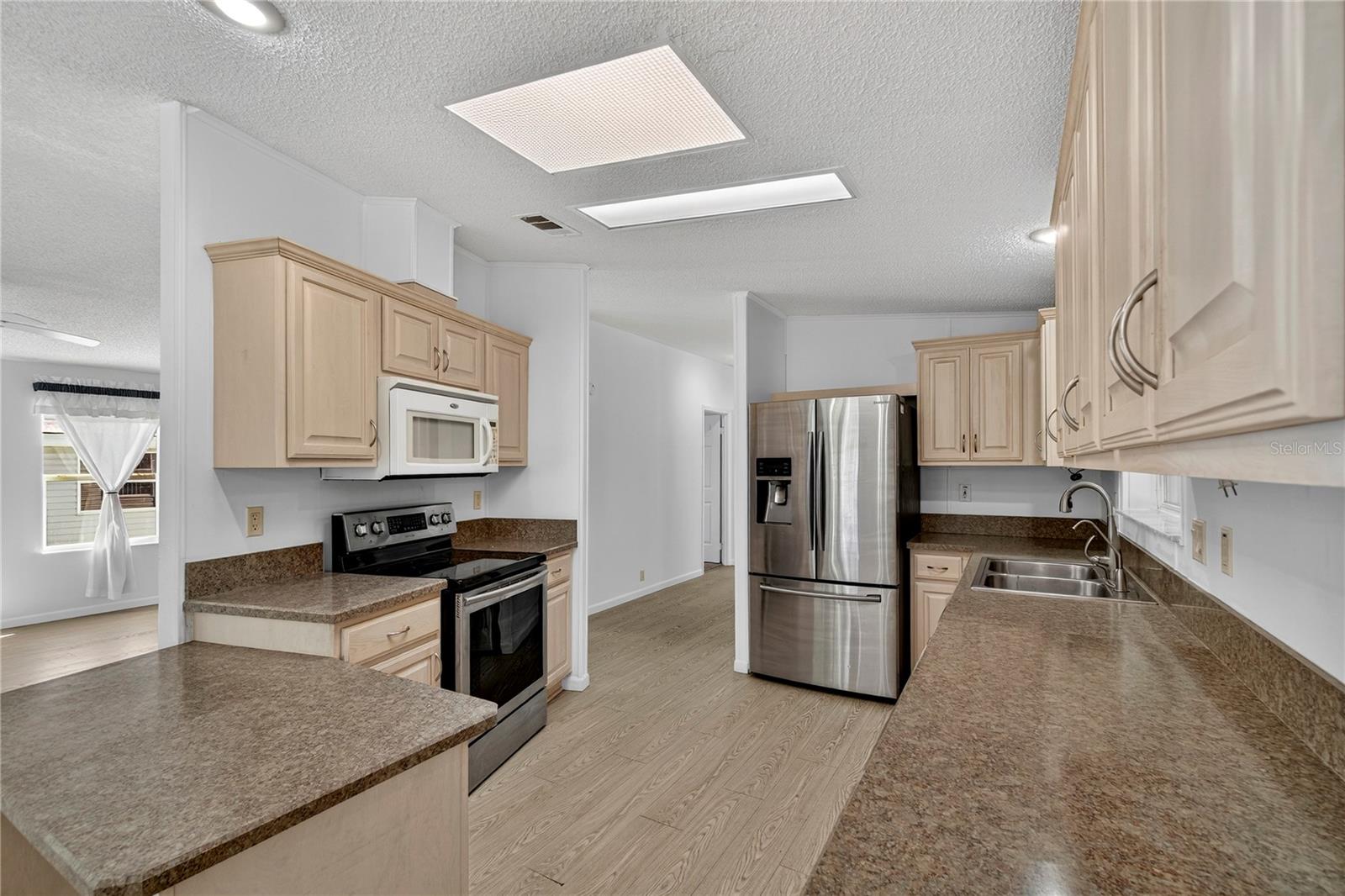 Image 15 of 45 For 6502 Oak Hammock Lane