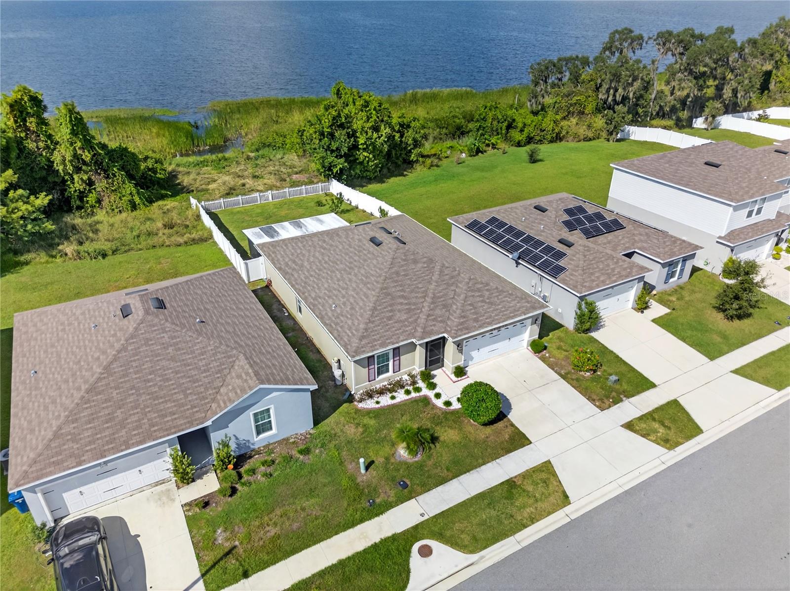 Image 32 of 38 For 1492 Haines Drive