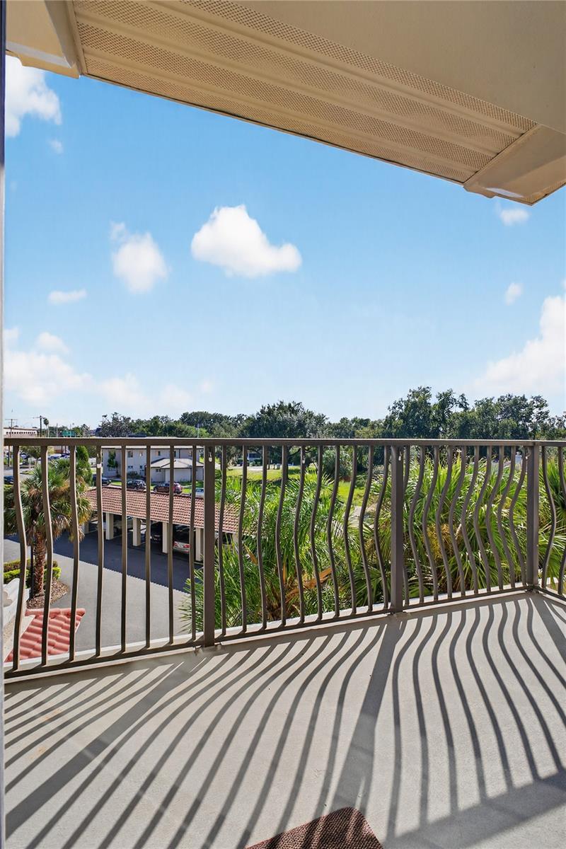 Image 22 of 46 For 235 6th Street Nw 307