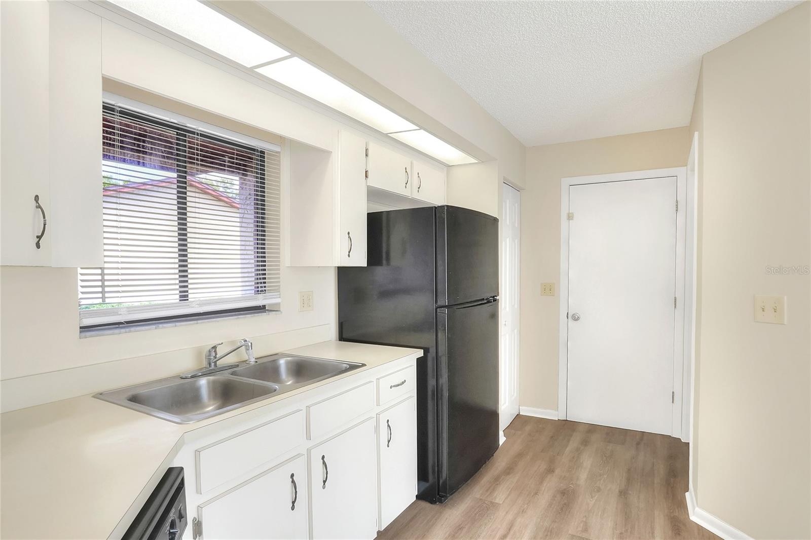 Image 10 of 37 For 4412 Glenns Landing