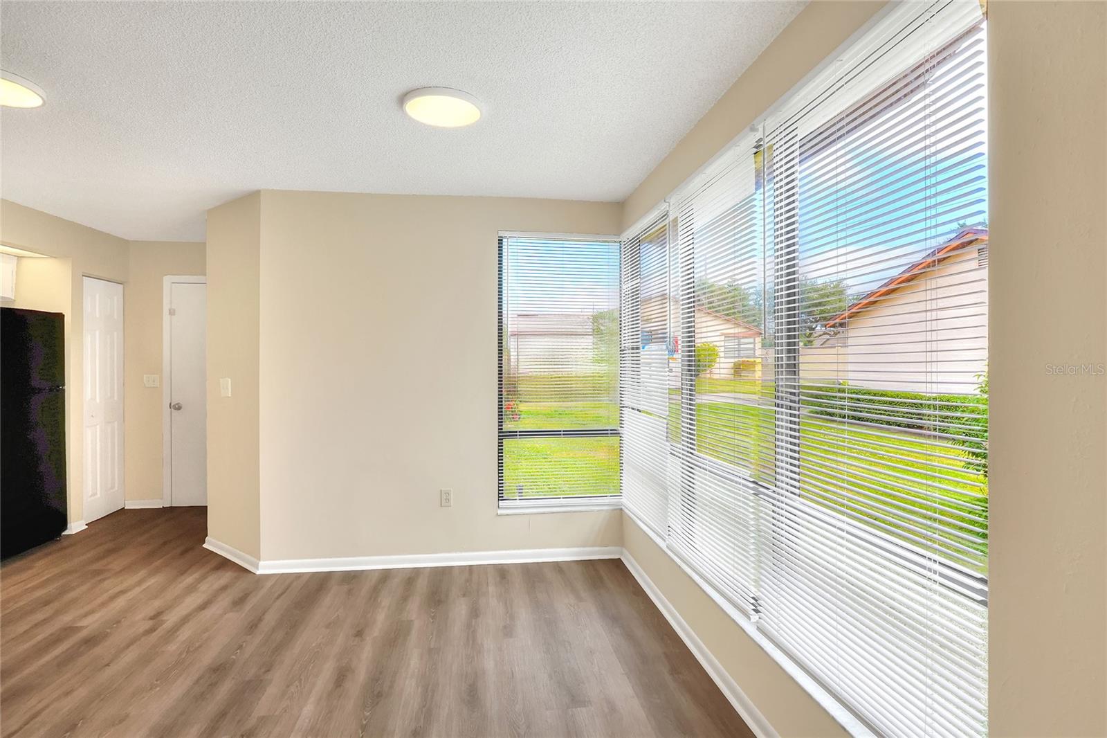 Image 13 of 37 For 4412 Glenns Landing