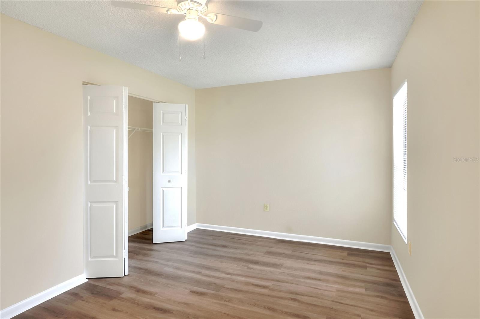 Image 20 of 37 For 4412 Glenns Landing