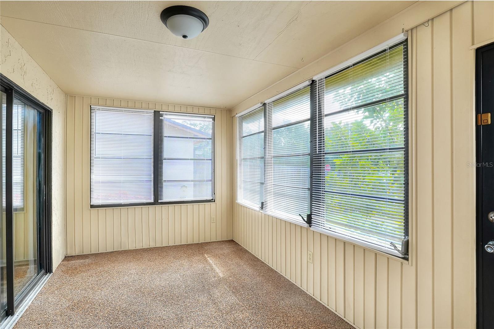 Image 25 of 37 For 4412 Glenns Landing