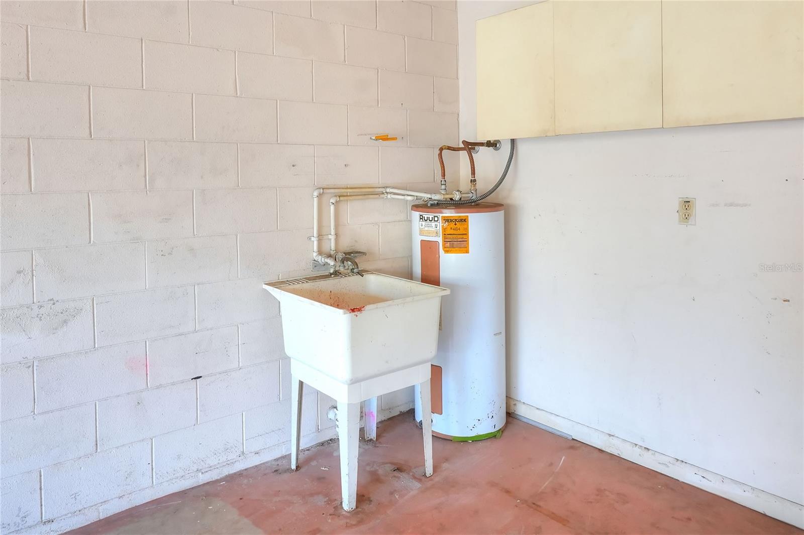 Image 35 of 37 For 4412 Glenns Landing