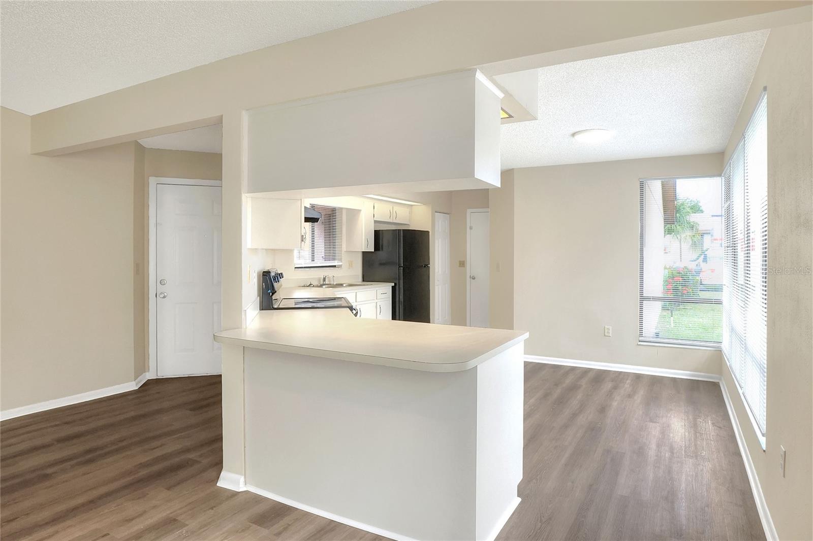 Image 7 of 37 For 4412 Glenns Landing