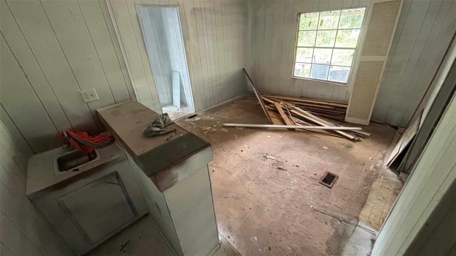 Image 16 of 58 For 8185 Jasmine Avenue