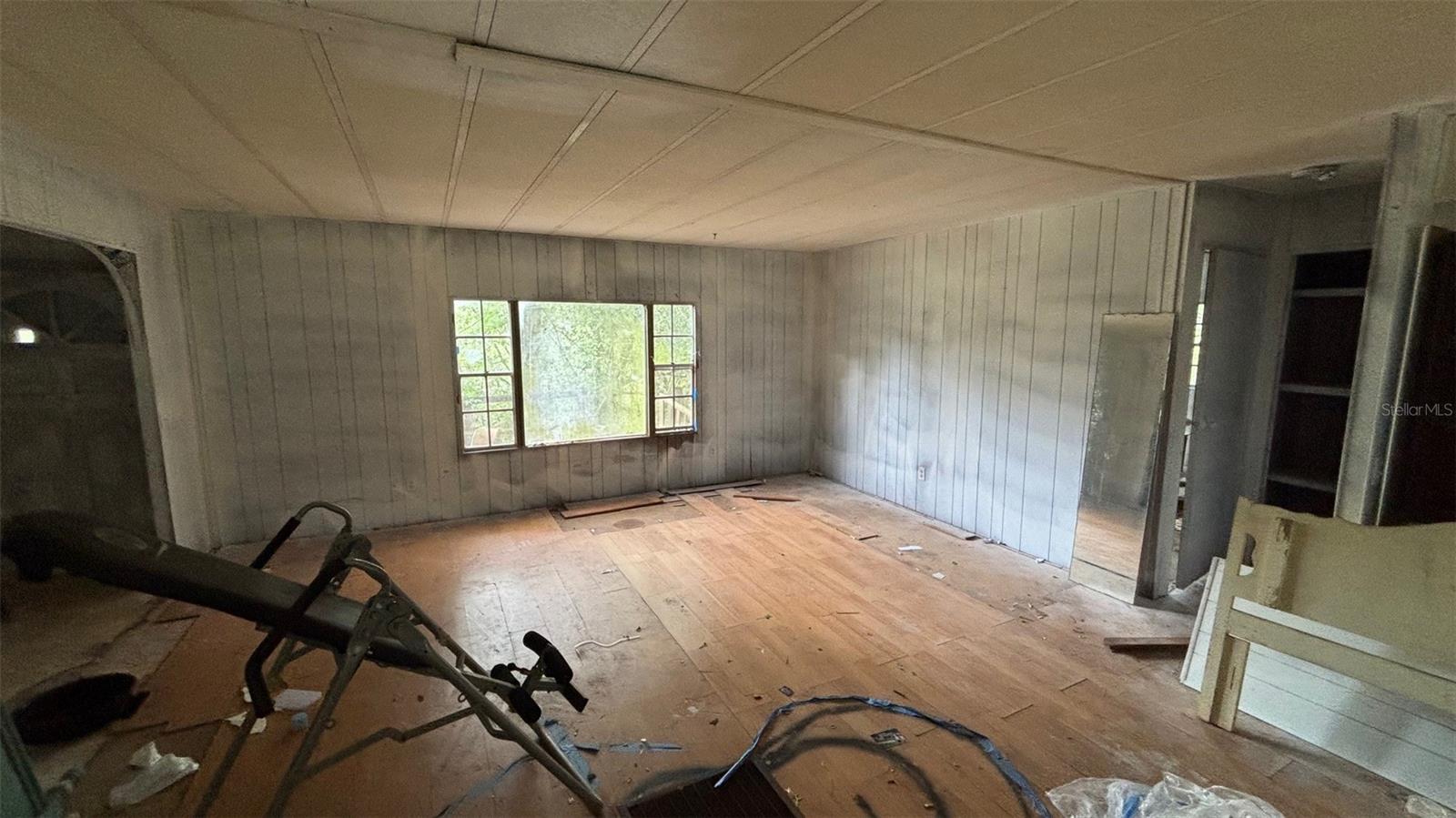 Image 9 of 58 For 8185 Jasmine Avenue