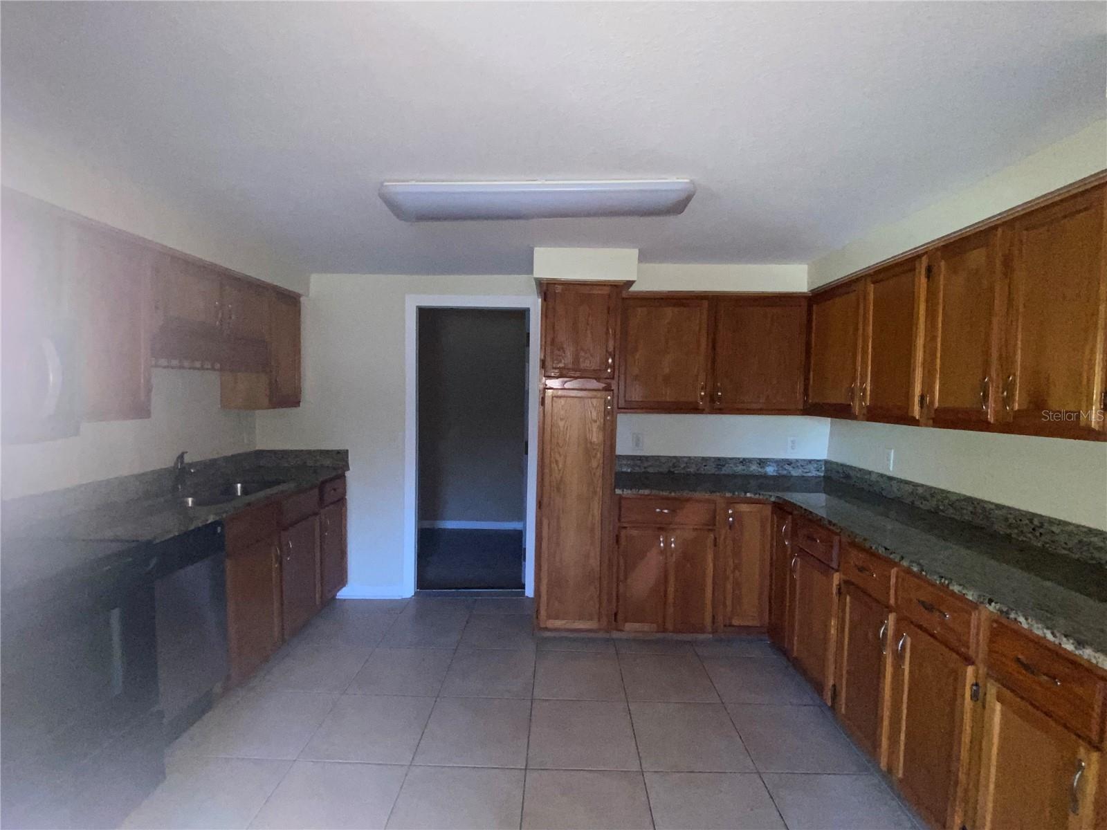 Image 4 of 19 For 124 Elaine Drive