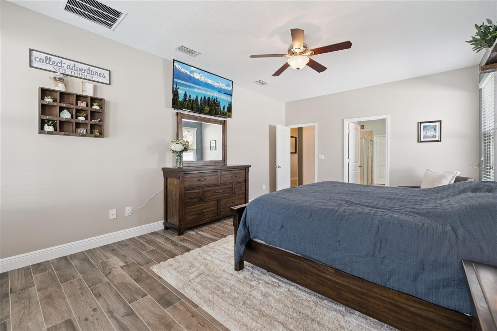 Image 13 of 47 For 117 Magneta Loop