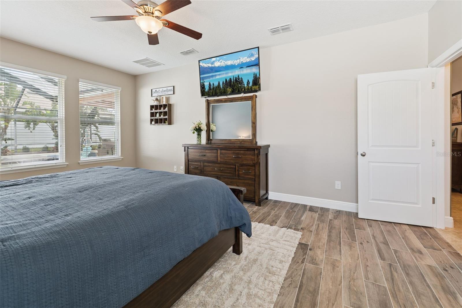 Image 14 of 47 For 117 Magneta Loop