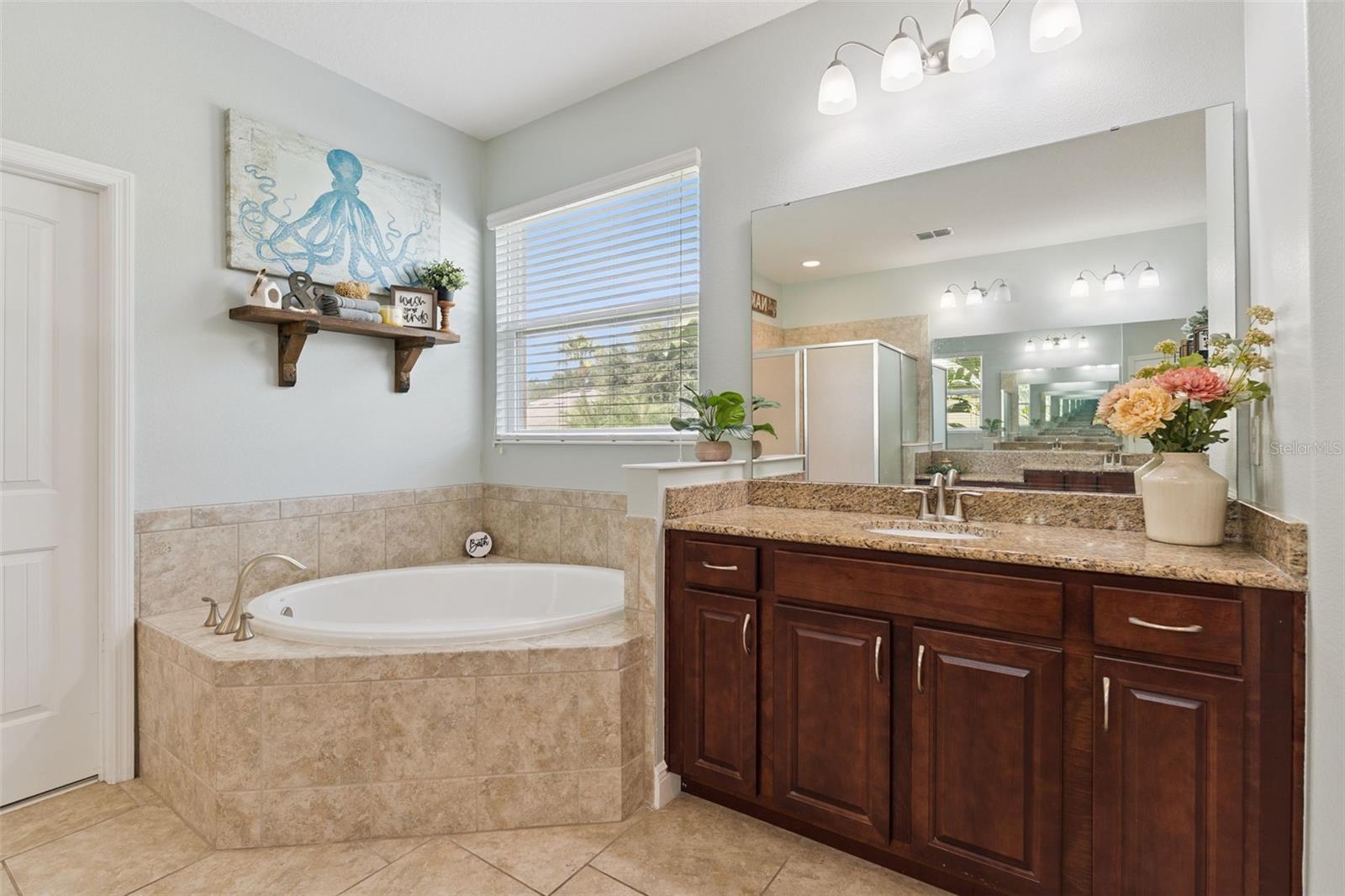 Image 18 of 47 For 117 Magneta Loop