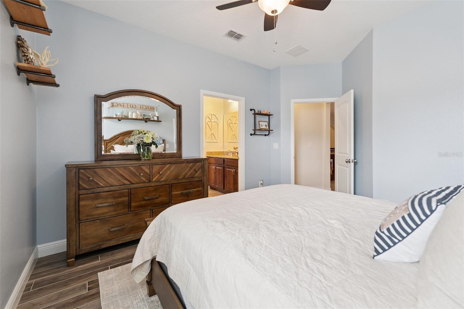 Image 20 of 47 For 117 Magneta Loop