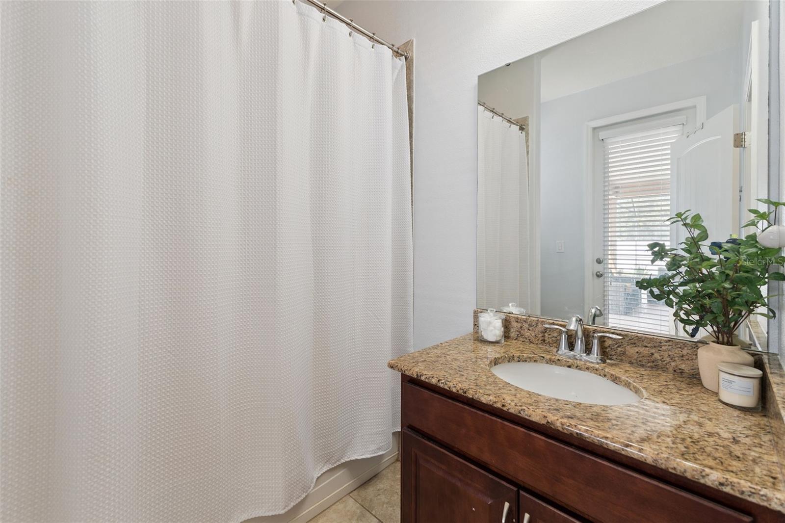 Image 21 of 47 For 117 Magneta Loop