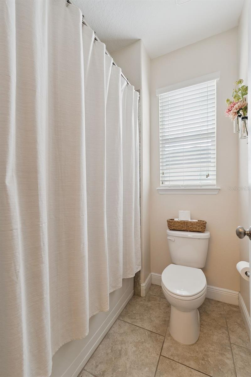 Image 25 of 47 For 117 Magneta Loop