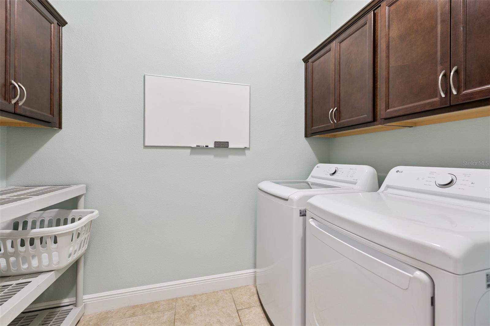 Image 26 of 47 For 117 Magneta Loop