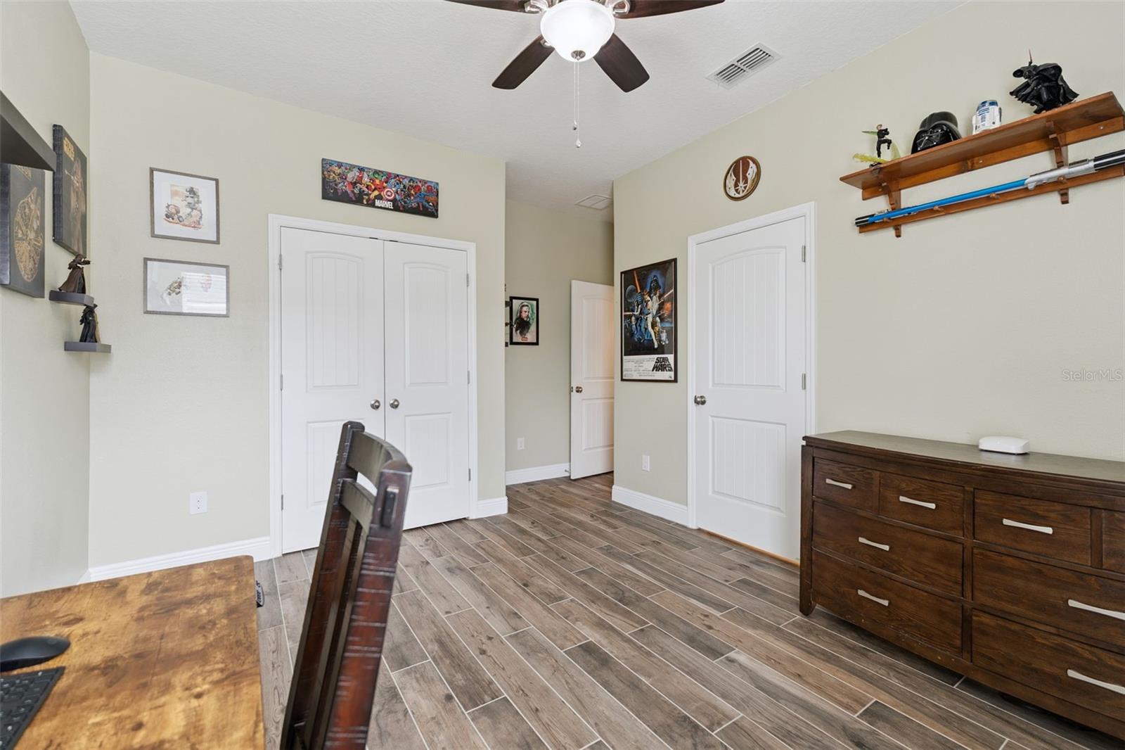 Image 29 of 47 For 117 Magneta Loop