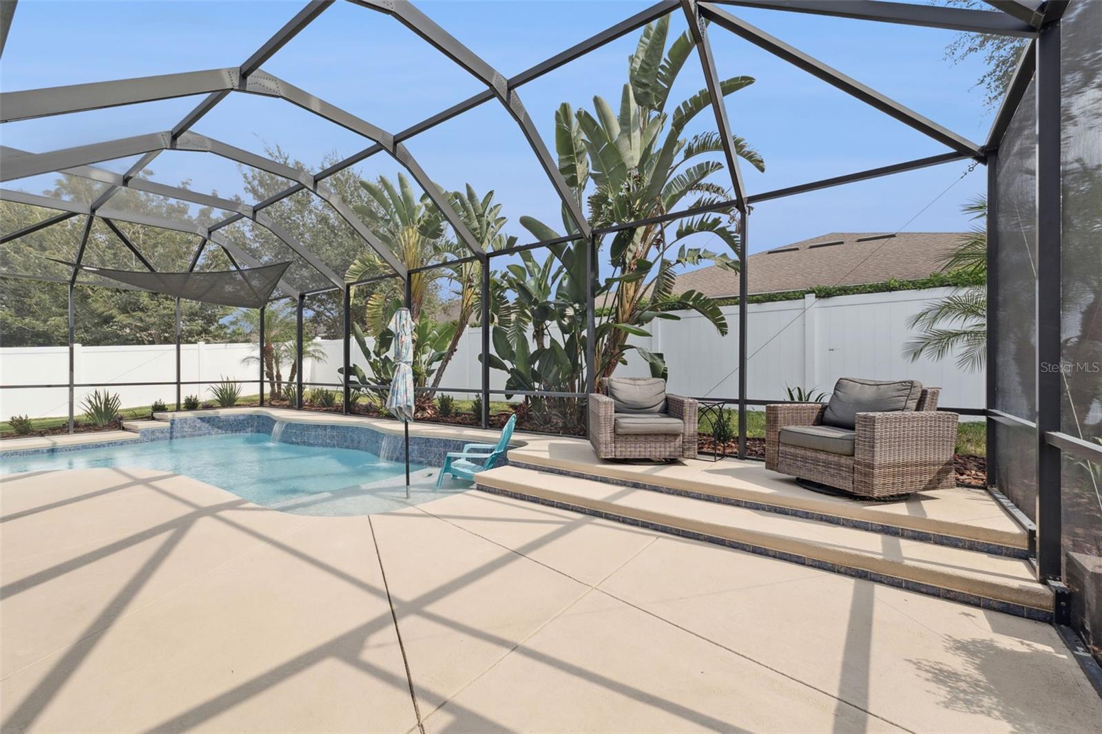 Image 33 of 47 For 117 Magneta Loop