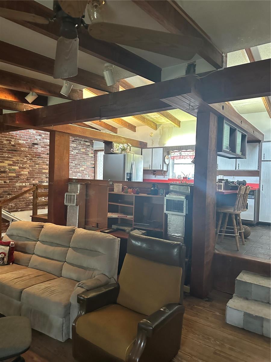 Image 6 of 13 For 4998 Lake Lowery Road