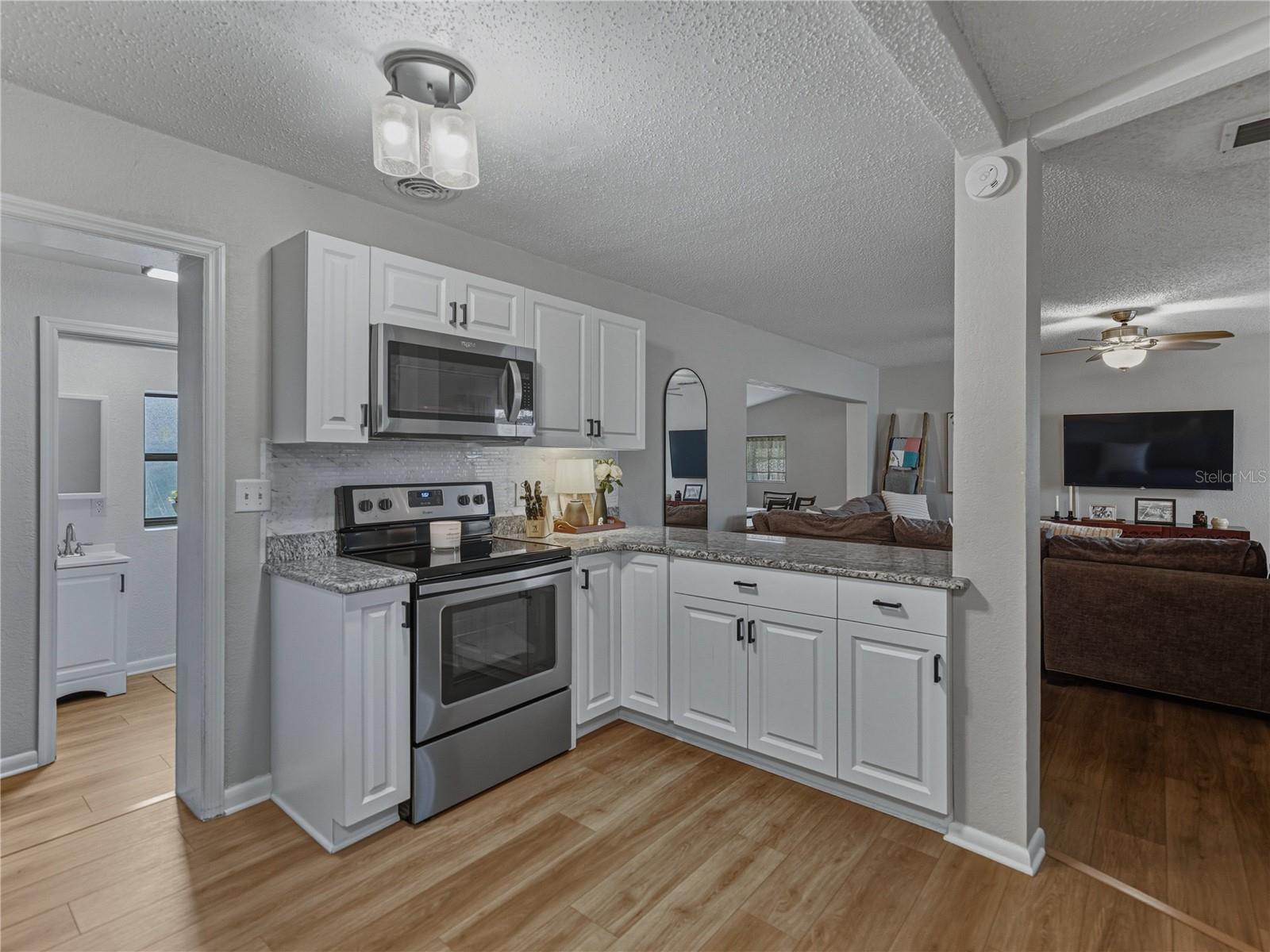 Image 24 of 80 For 228 Azalea Street