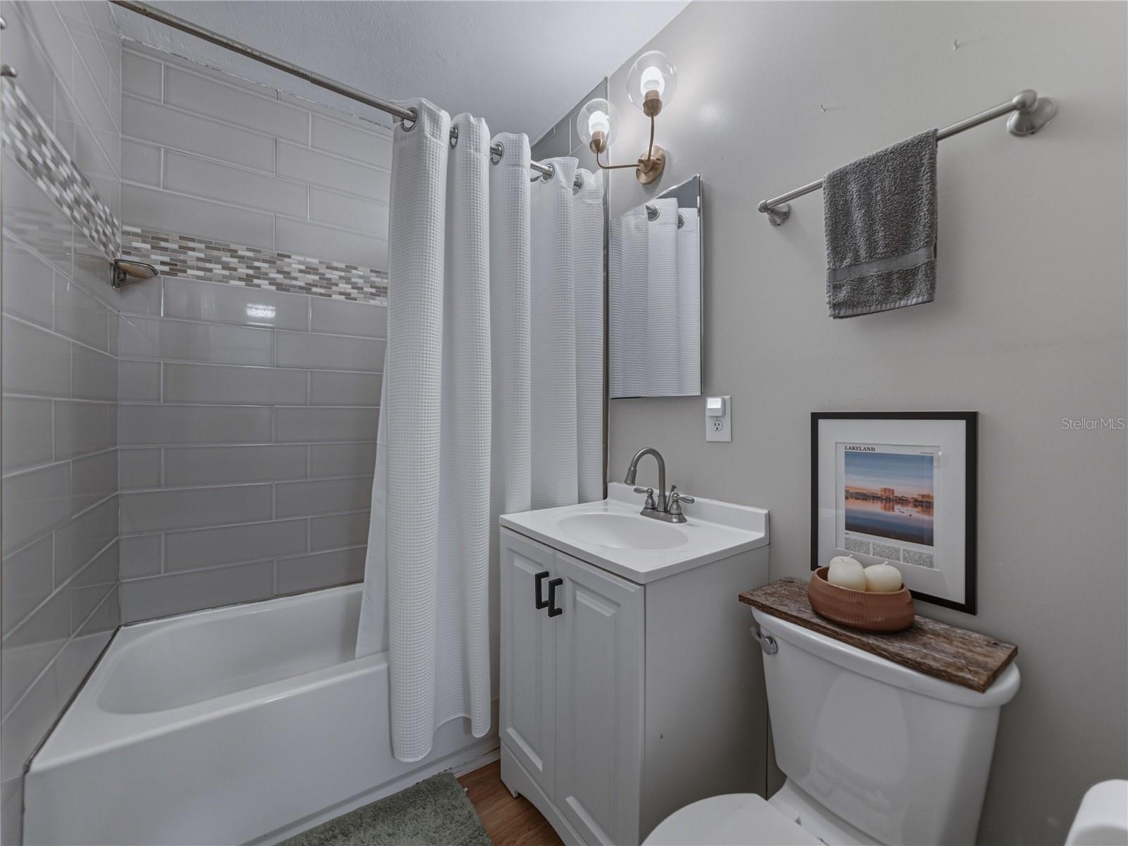 Image 45 of 80 For 228 Azalea Street