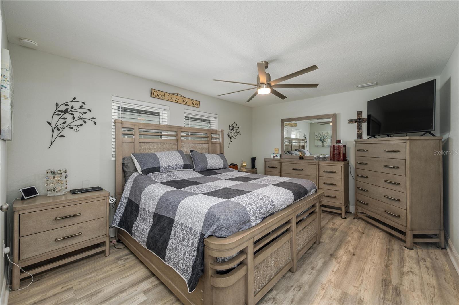 Image 15 of 57 For 6707 Winterset Gardens Road