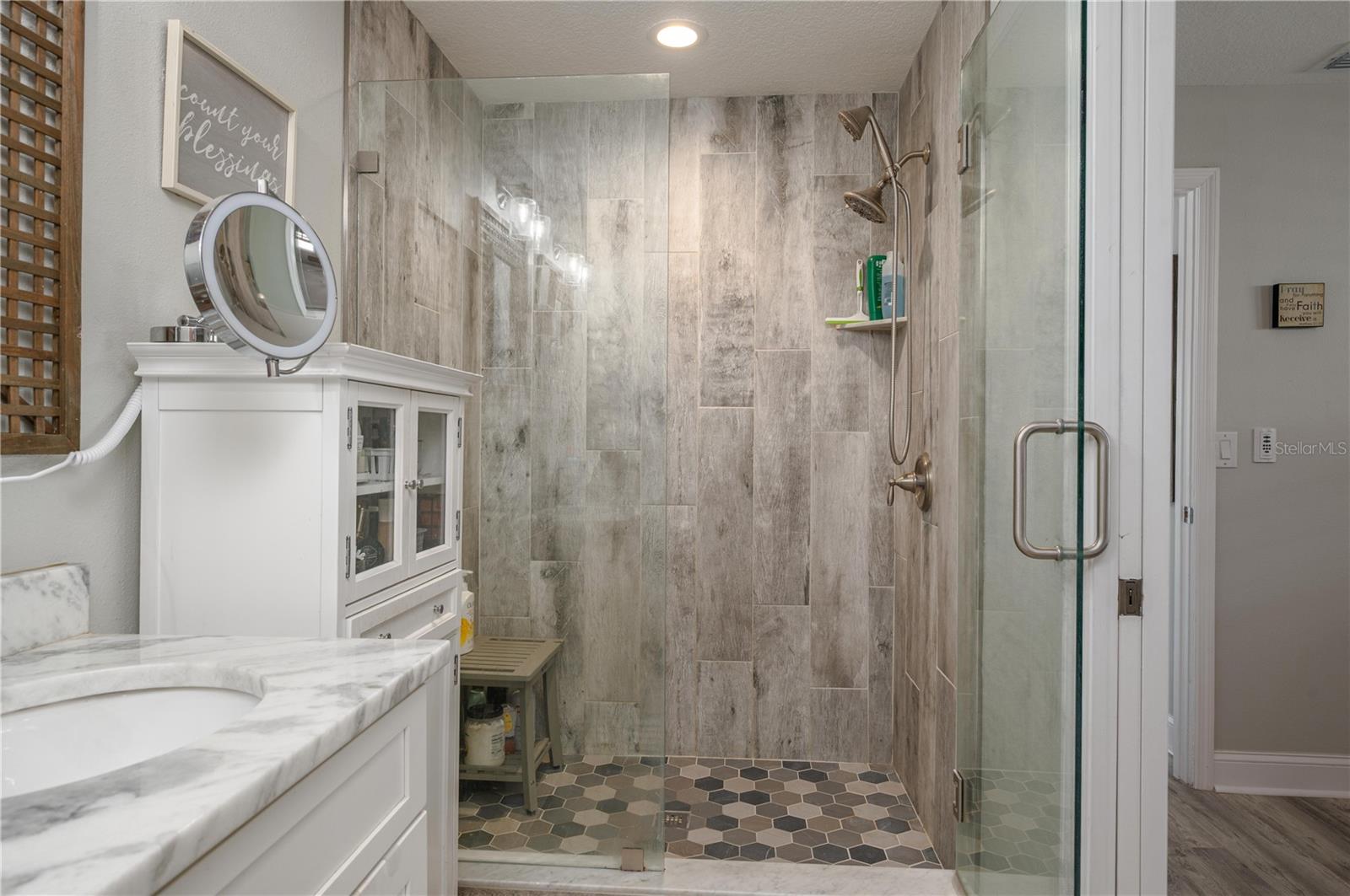 Image 19 of 57 For 6707 Winterset Gardens Road