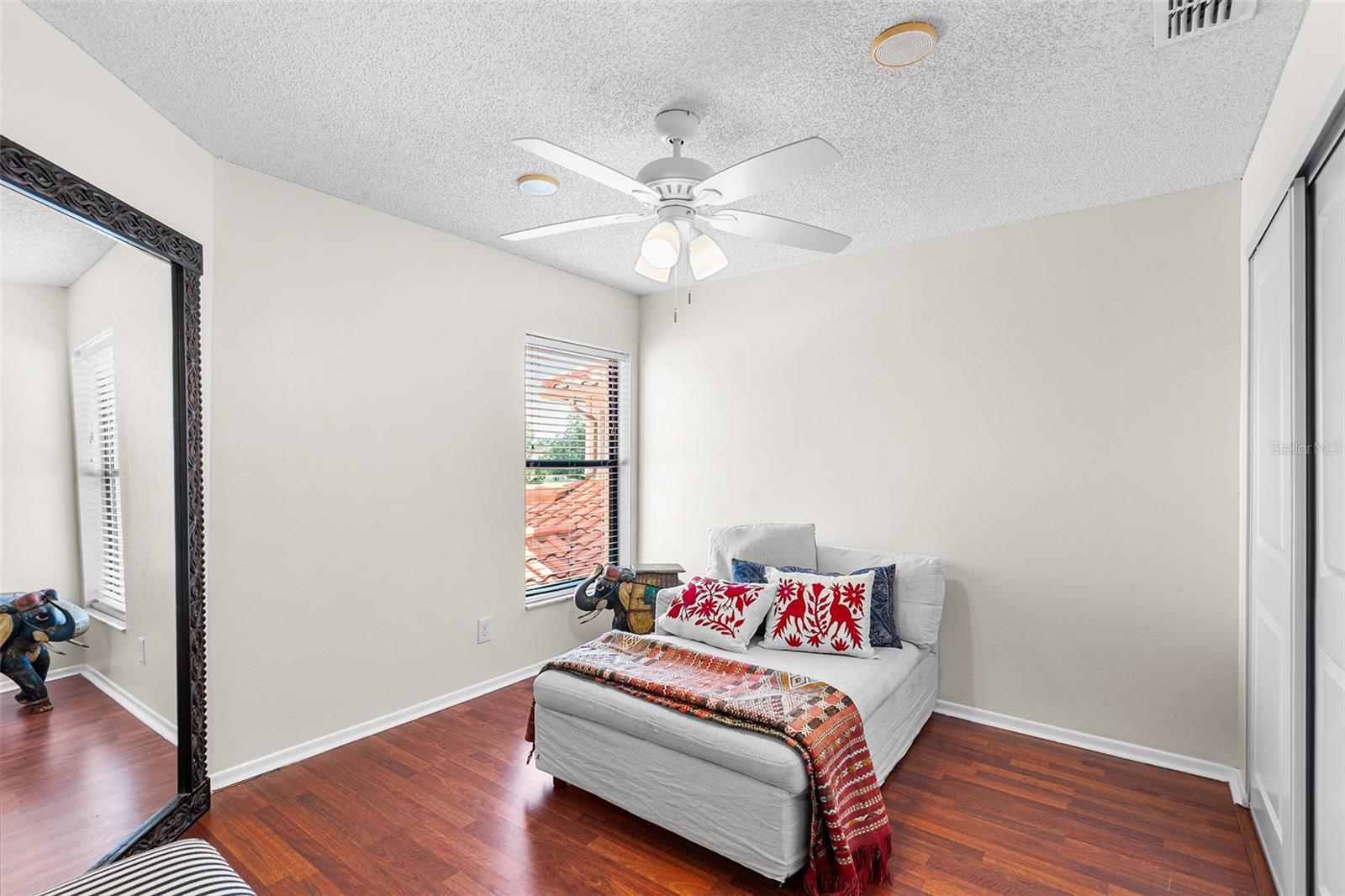 Image 13 of 27 For 714 Magnolia Place 714