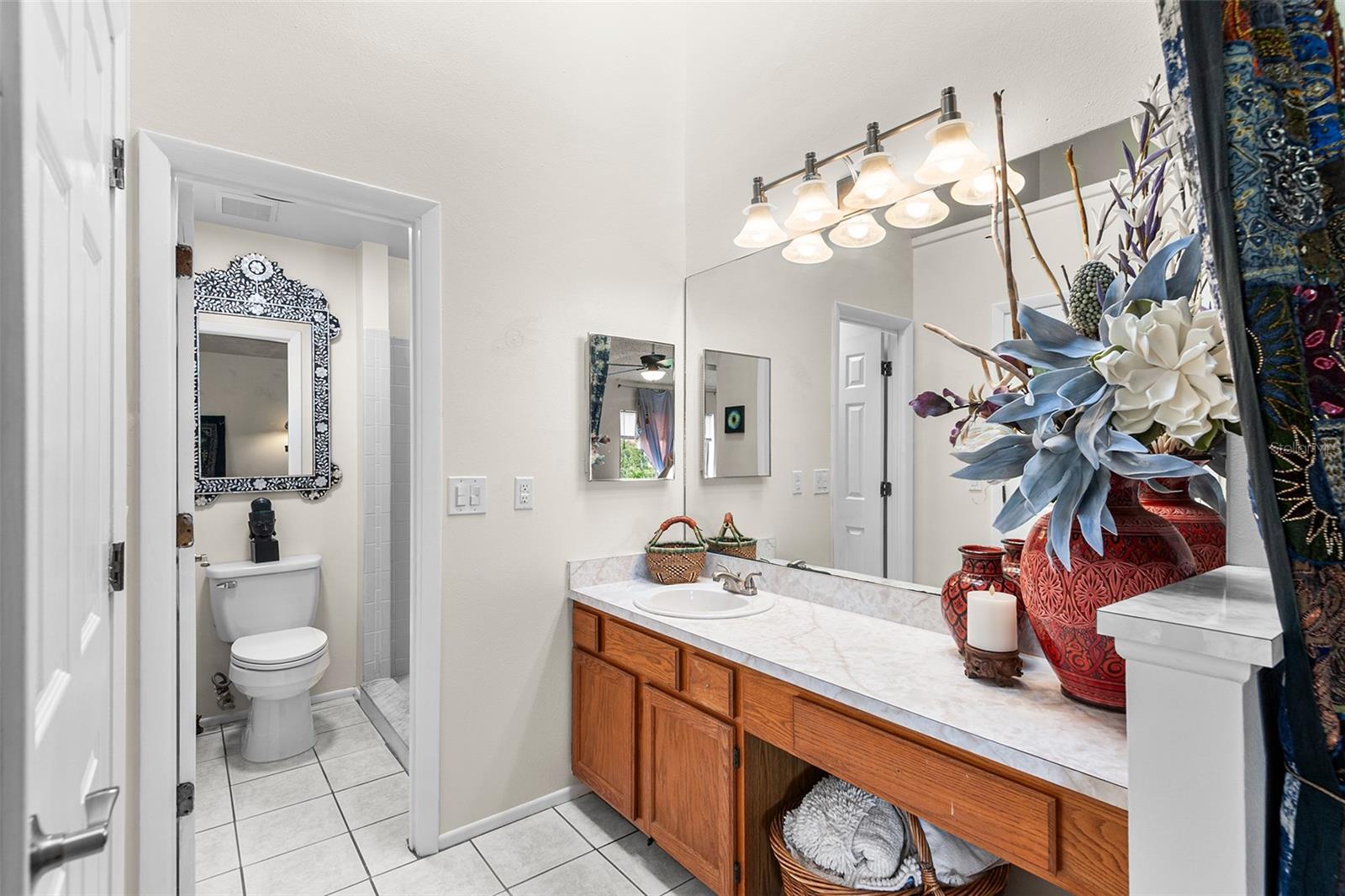 Image 15 of 27 For 714 Magnolia Place 714