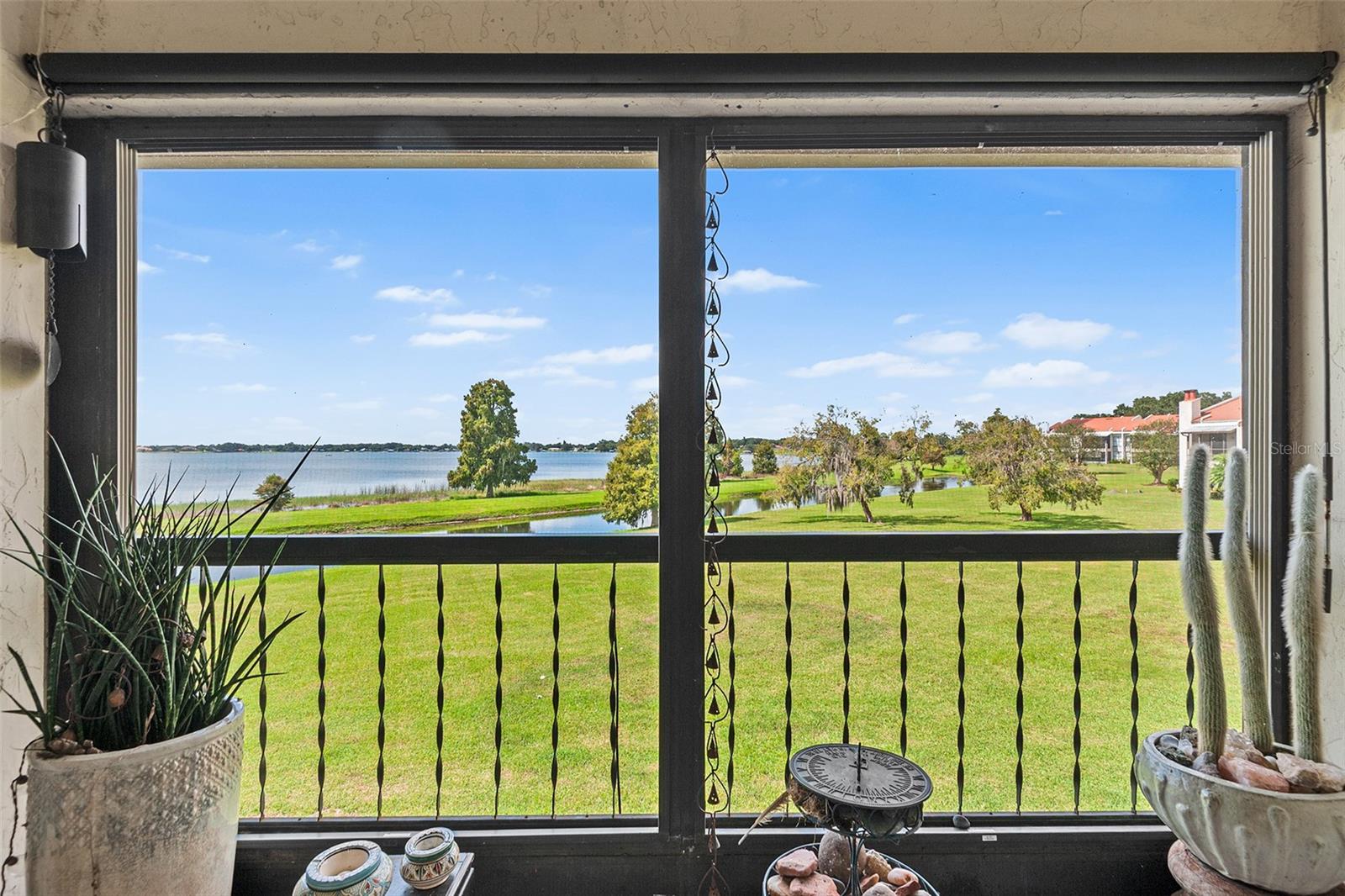 Image 18 of 27 For 714 Magnolia Place 714