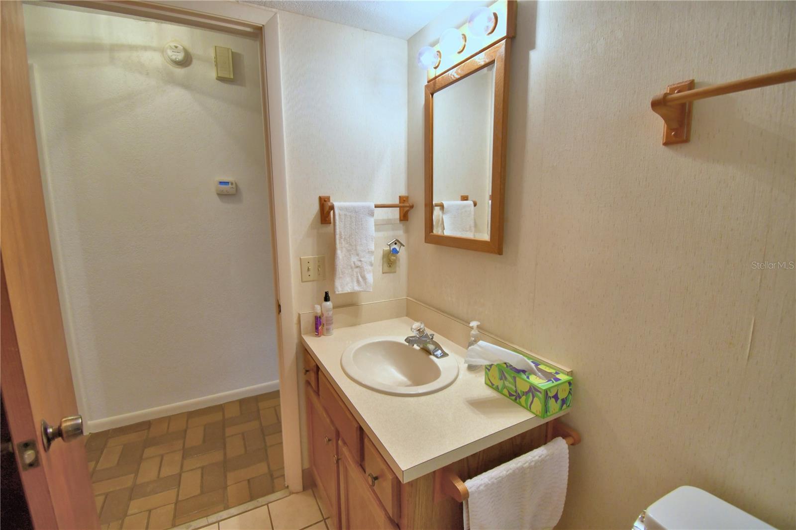 Image 23 of 56 For 66 Perch Street