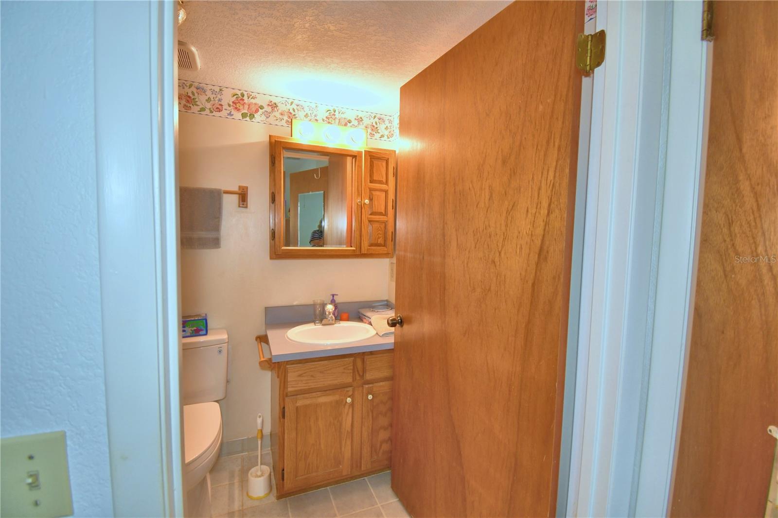 Image 24 of 56 For 66 Perch Street