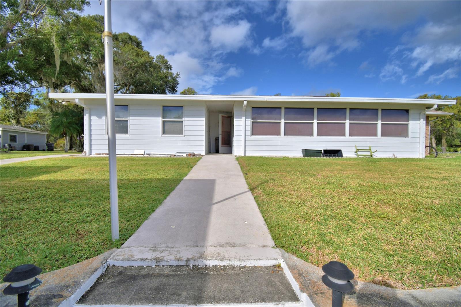 Image 27 of 56 For 66 Perch Street