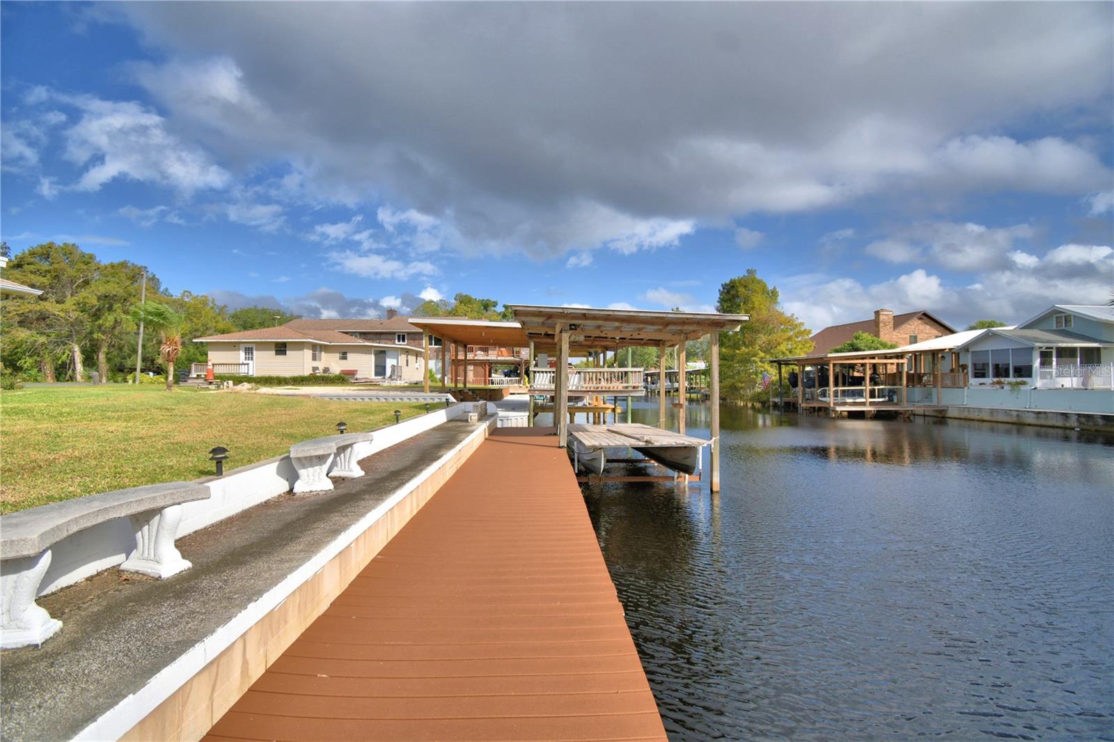 Image 36 of 56 For 66 Perch Street