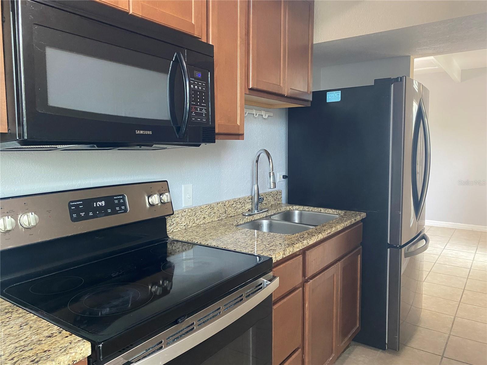 Image 12 of 54 For 4409 Club Circle