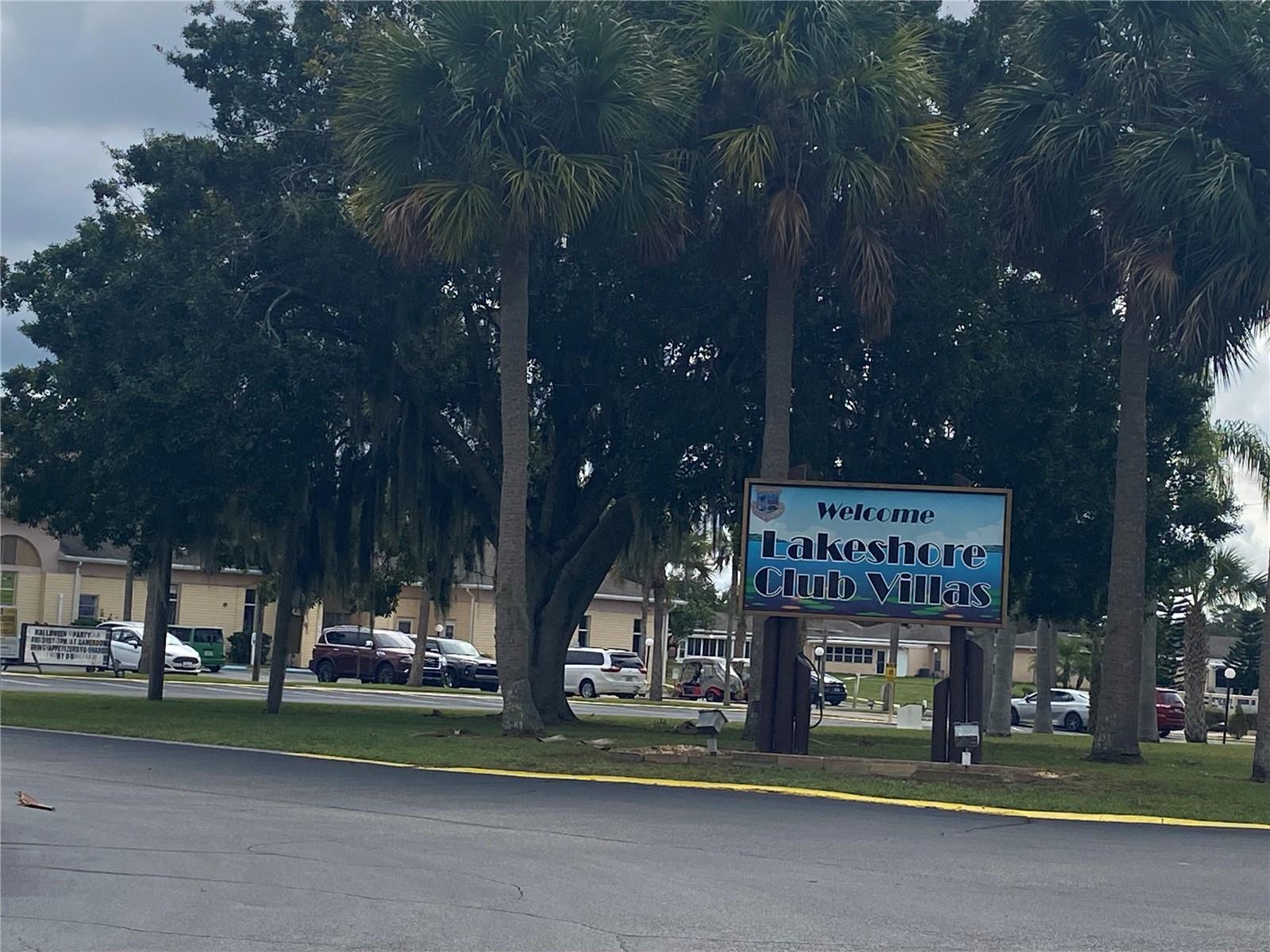 Image 23 of 54 For 4409 Club Circle