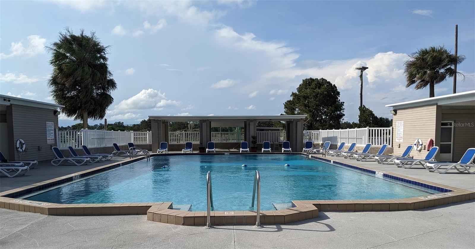 Image 26 of 54 For 4409 Club Circle