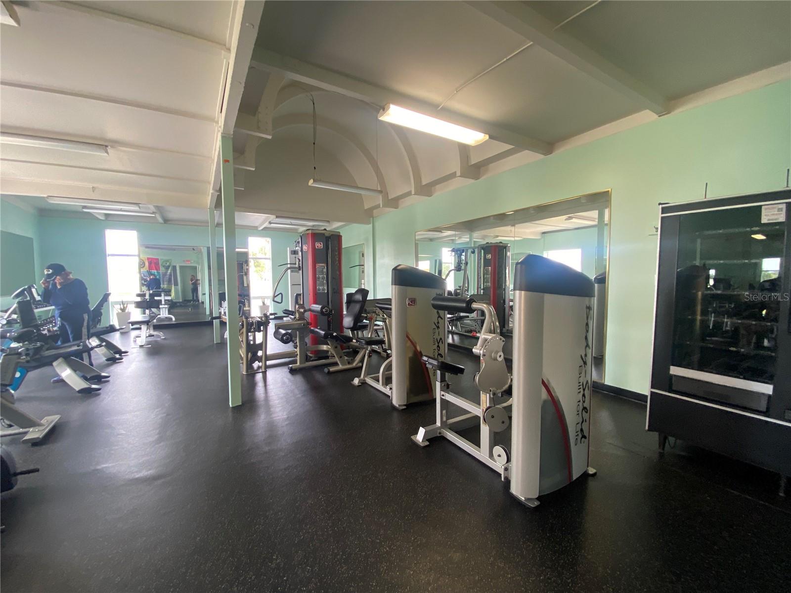 Image 31 of 54 For 4409 Club Circle