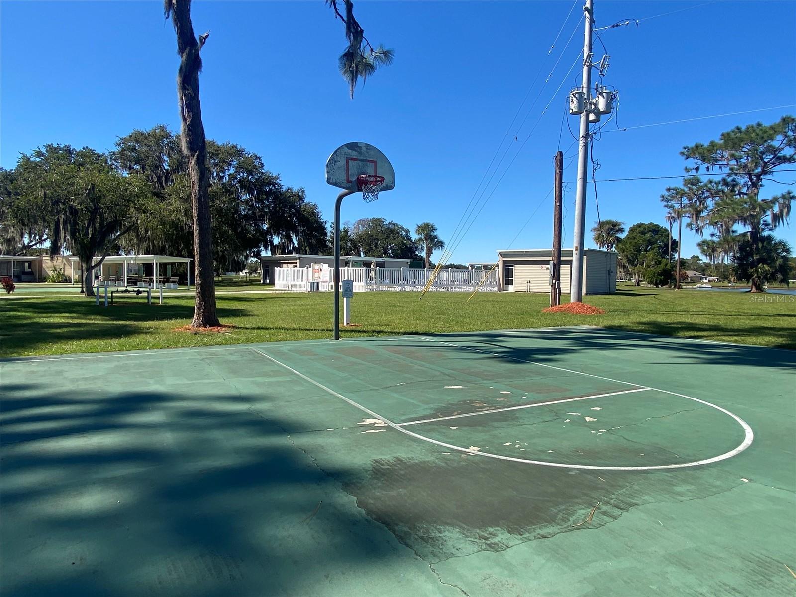 Image 45 of 54 For 4409 Club Circle