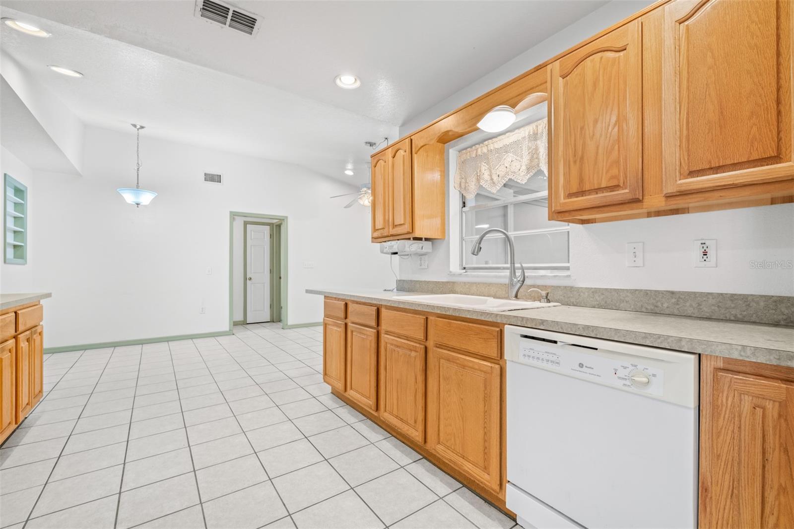 Image 11 of 53 For 2127 Noretta Lane