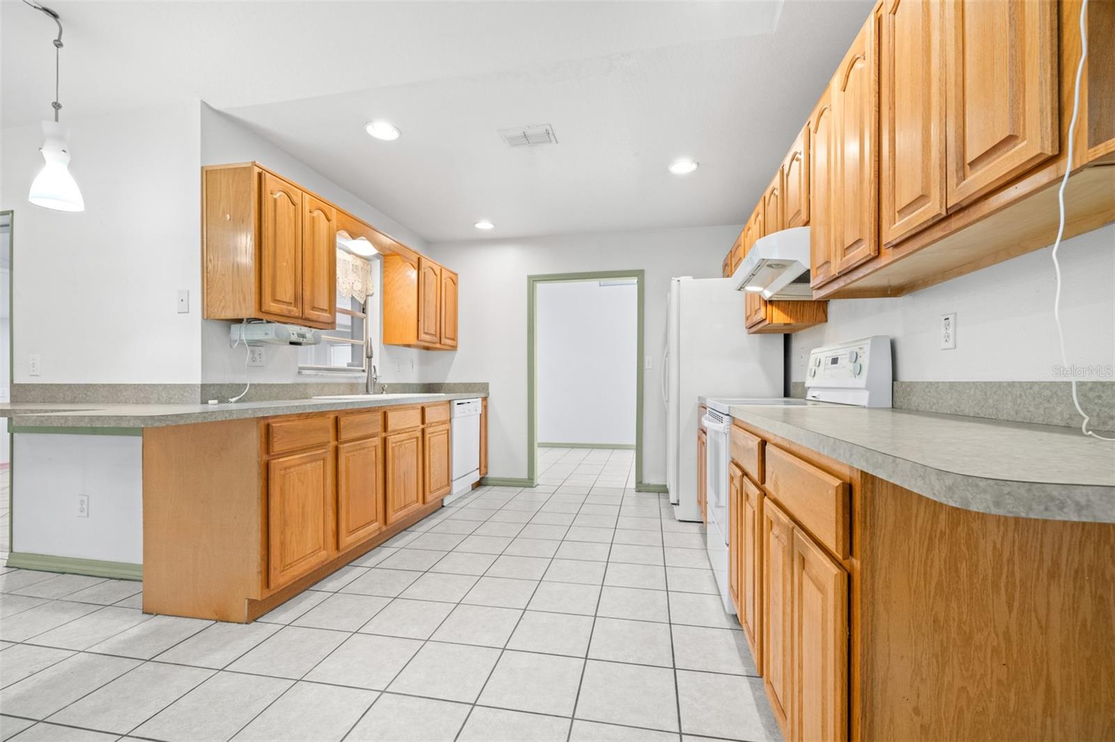 Image 15 of 53 For 2127 Noretta Lane