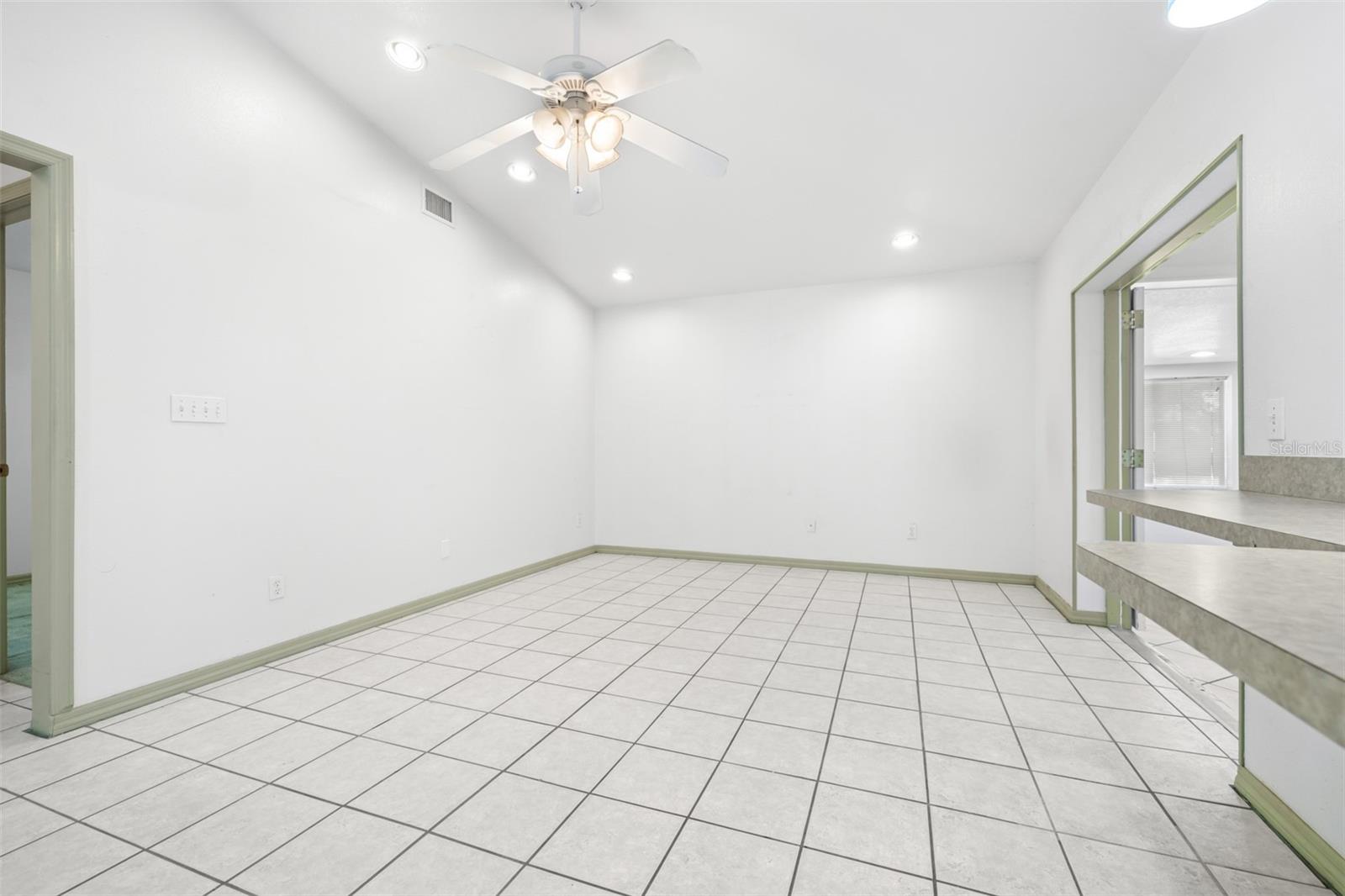 Image 18 of 53 For 2127 Noretta Lane