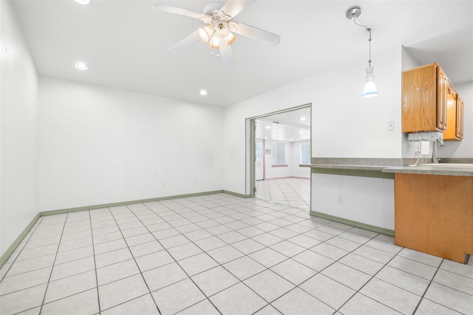 Image 19 of 53 For 2127 Noretta Lane