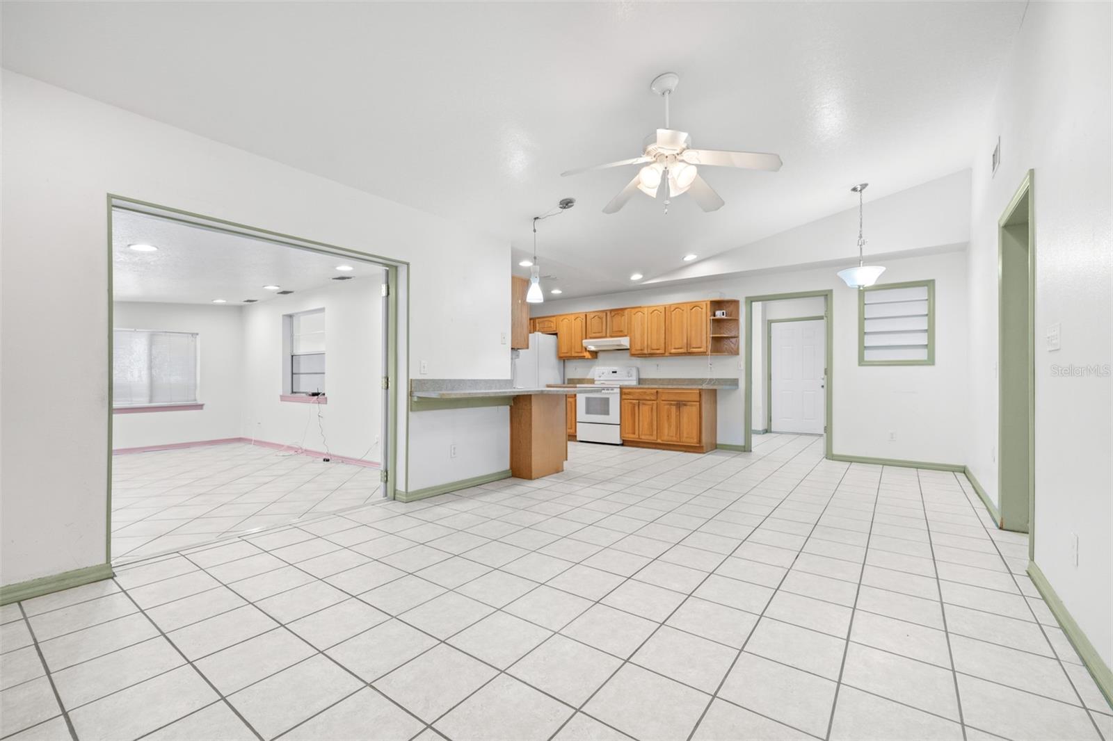 Image 20 of 53 For 2127 Noretta Lane