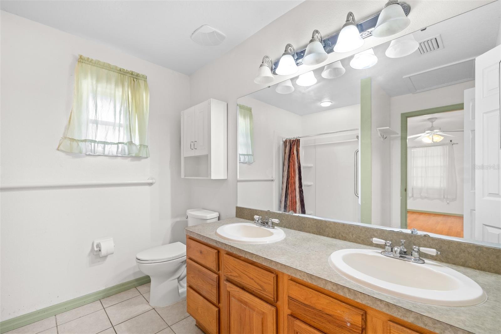 Image 29 of 53 For 2127 Noretta Lane